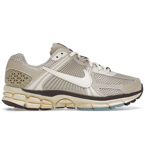 Nike vomero 5 women's